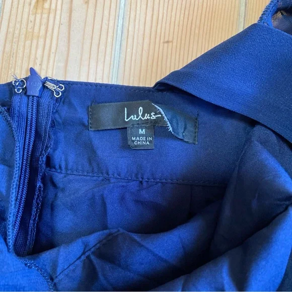 NWOT Splendid Charisma Navy Ruffled Pleated One-Shoulder Midi Dress - Picture 10 of 10